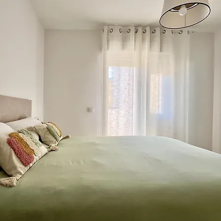 Housing Santa Ana Leon