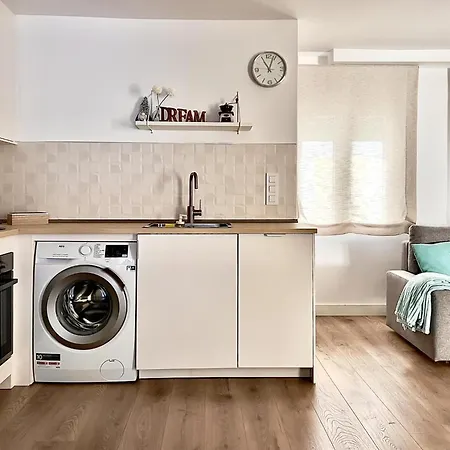 Apartment Housing Santa Ana Leon