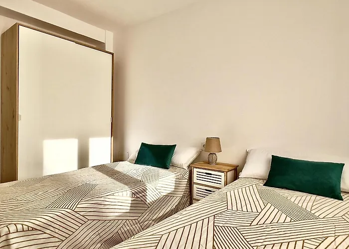 Housing Santa Ana * León